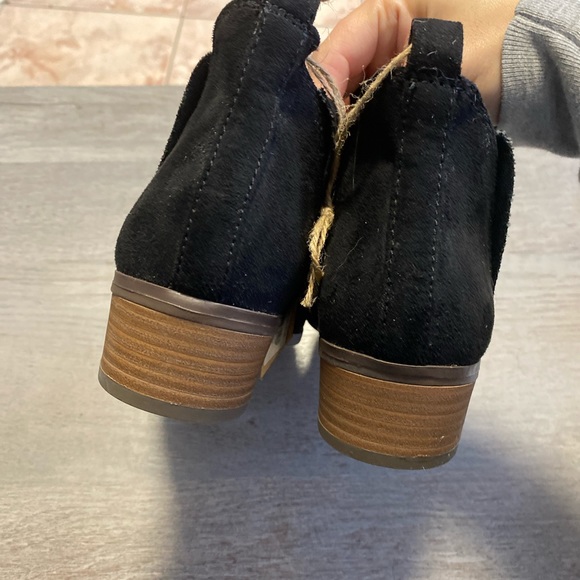 AEO Micro Booties - Picture 14 of 16